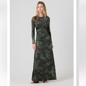 Elegant Forest Green Long Sleeve Maxi Dress